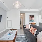 Executive 1 Bedroom In Toronto\'S Entertainment District