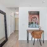 Executive 1 Bedroom In Toronto\'S Entertainment District